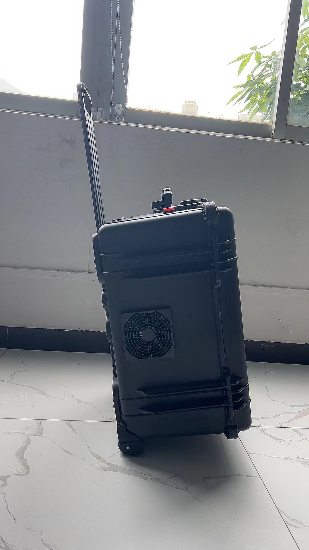 市北手拉箱型移动通信干扰器